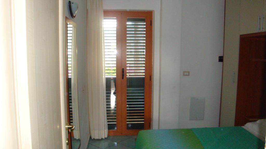Ischia Uno Residence Forio di Ischia Pokoj fotografie
